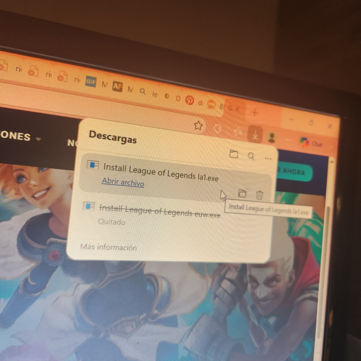 suppirl's tweet photo. Reinstalando el lol... https://t.co/PmvOPfpw1z