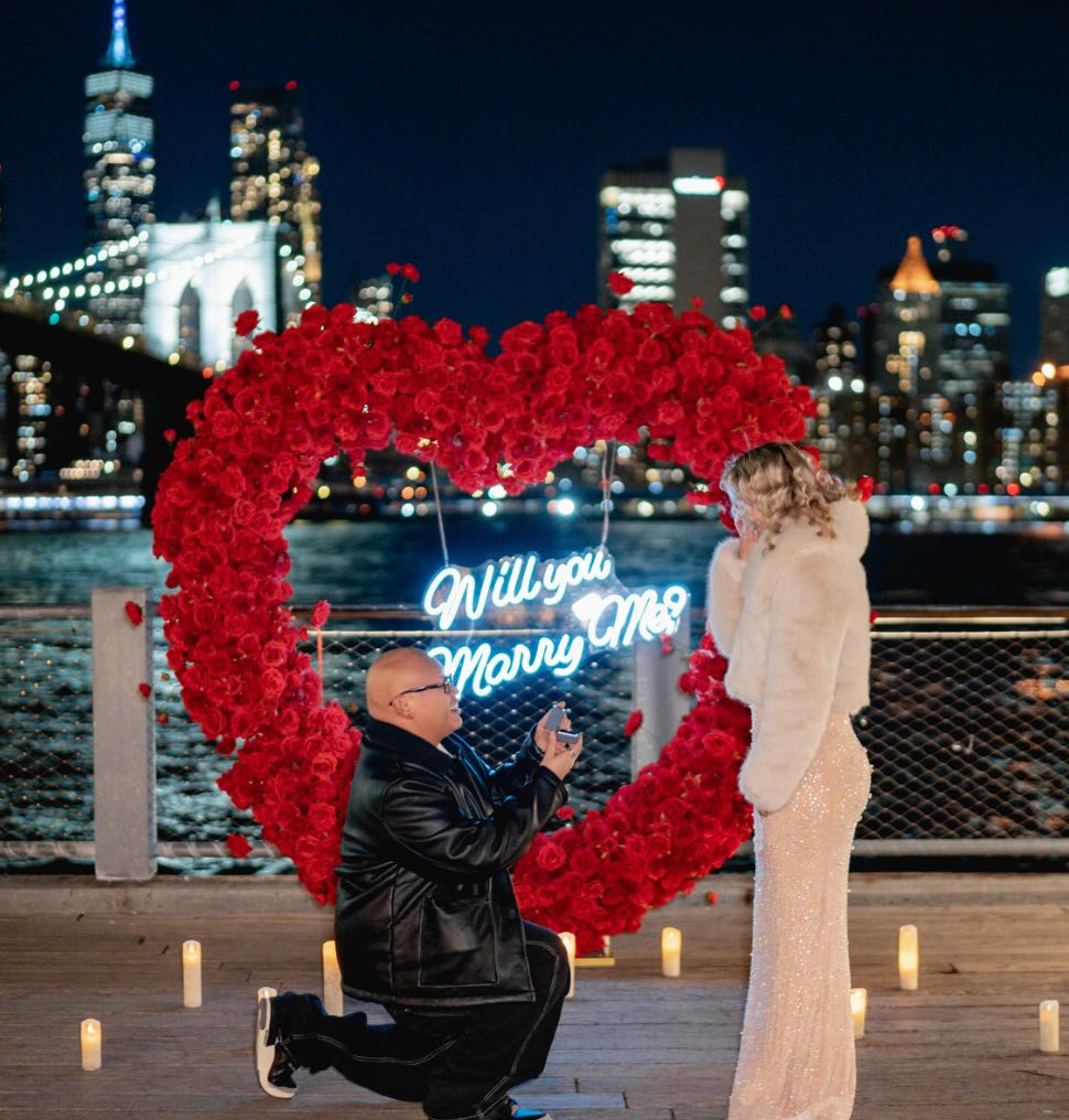 MCUFANLIFE's tweet photo. 【 祝 】
✅MCU『スパイダーマン:シリーズ』のネッド役、ジェイコブ・バタロンが結婚を発表‼️
　
✅昨年より婚約を伝えていたインテリアデザイナーのヴェロニカ・リアホフが妻となる。 https://t.co/OsFKlNm4aM