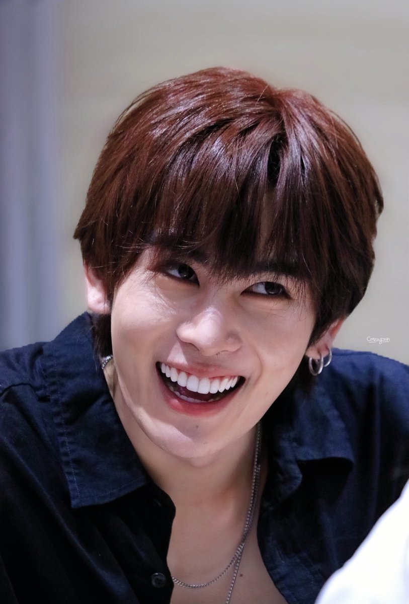 elonehianiii's tweet photo. โอ้ยยยย หัวเห็ดของแม่ หน้าเหมือนแฟลรี่เลย 55555555 https://t.co/B6S9fG97Qp