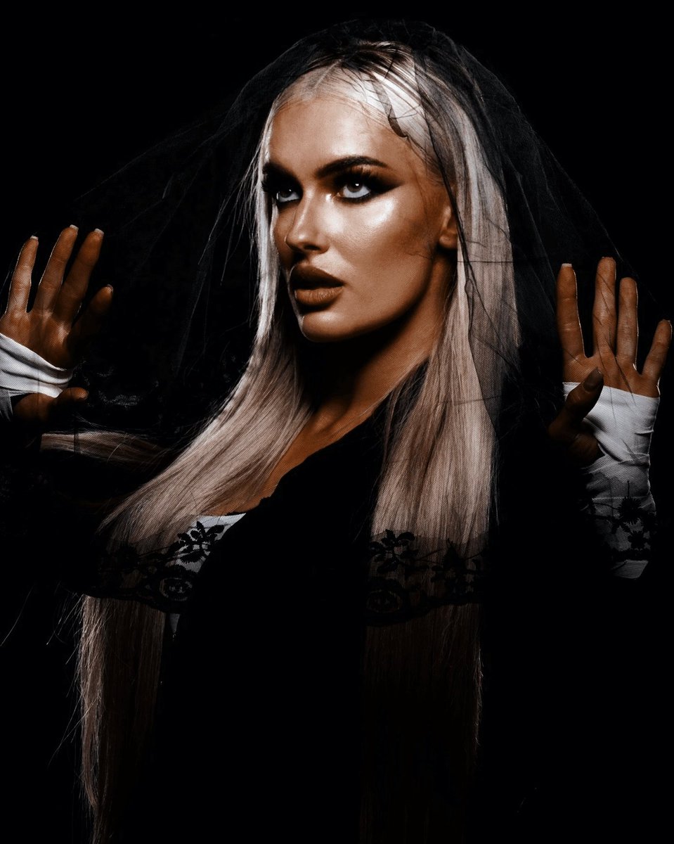 xGLAMOURIZEDx's tweet photo. there is no one else like the glamour https://t.co/2nMng6qg8z