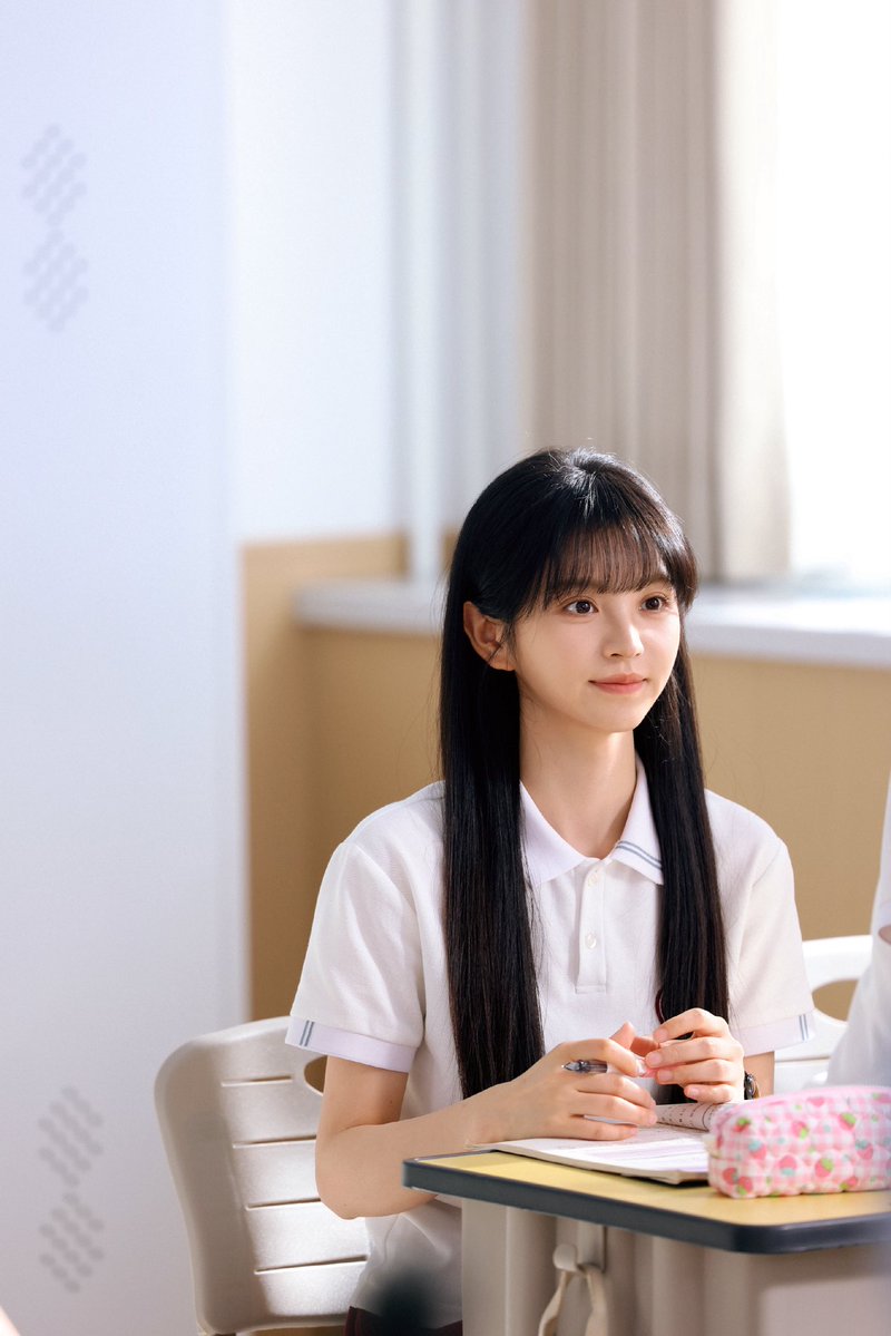 0aa_zz0's tweet photo. 전희미 97년생인거 구라지. 누가봐도 고딩이잖아. https://t.co/7vQTMphBLg