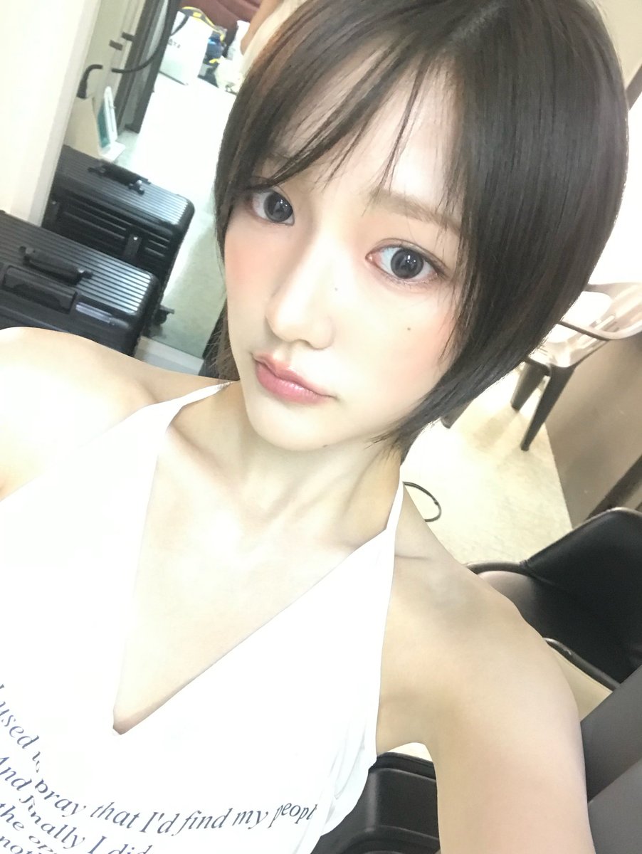 KiiiKiii_talk's tweet photo. 𝓔𝓿𝓮𝓻 𝟐 𝓵𝓪𝓽𝓮🤍

#KiiiKiii #키키 #JIYU #지유 https://t.co/TwRw4g9Ya5