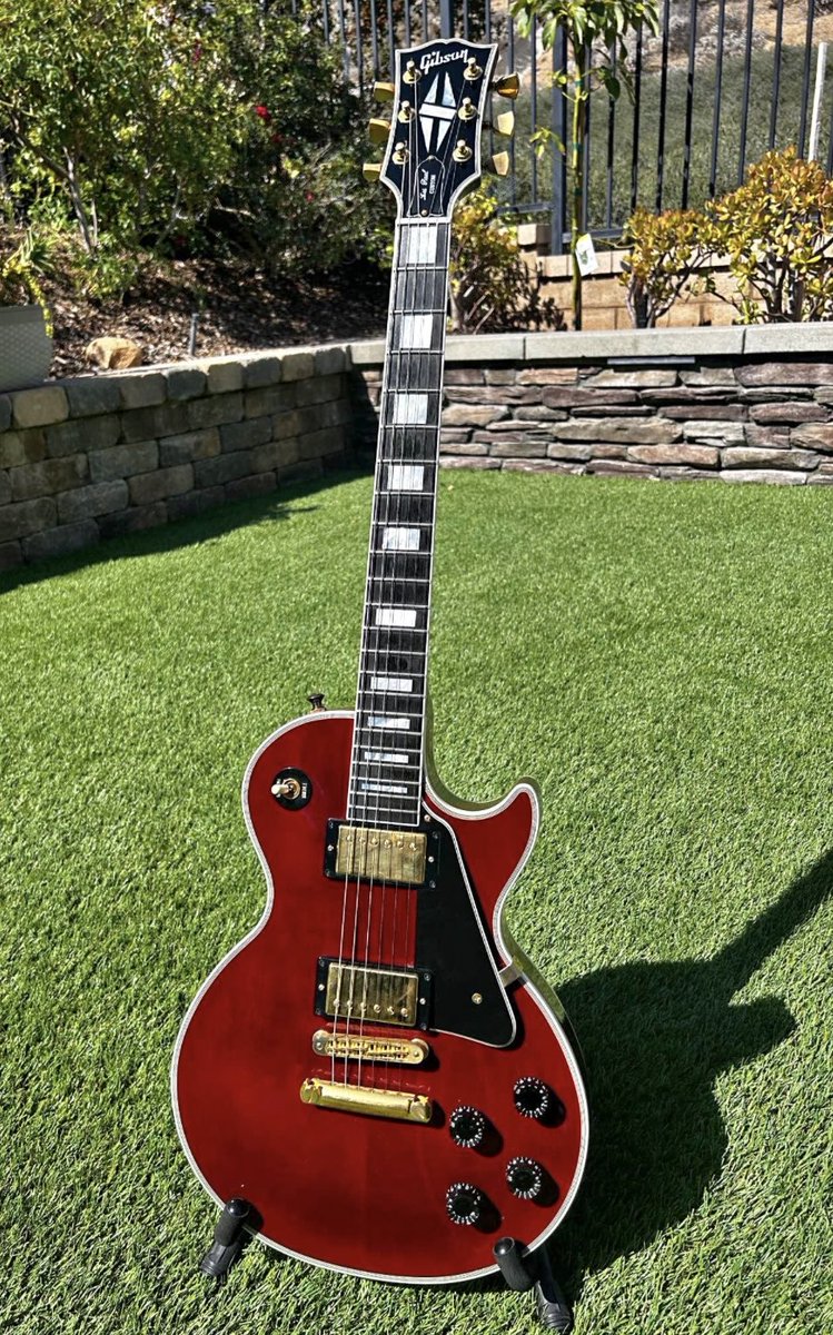 SOApaint's tweet photo. @StalkingKyle Just picked this up last week, 2008 I love your playing, brother! https://t.co/wdmzROZkRO