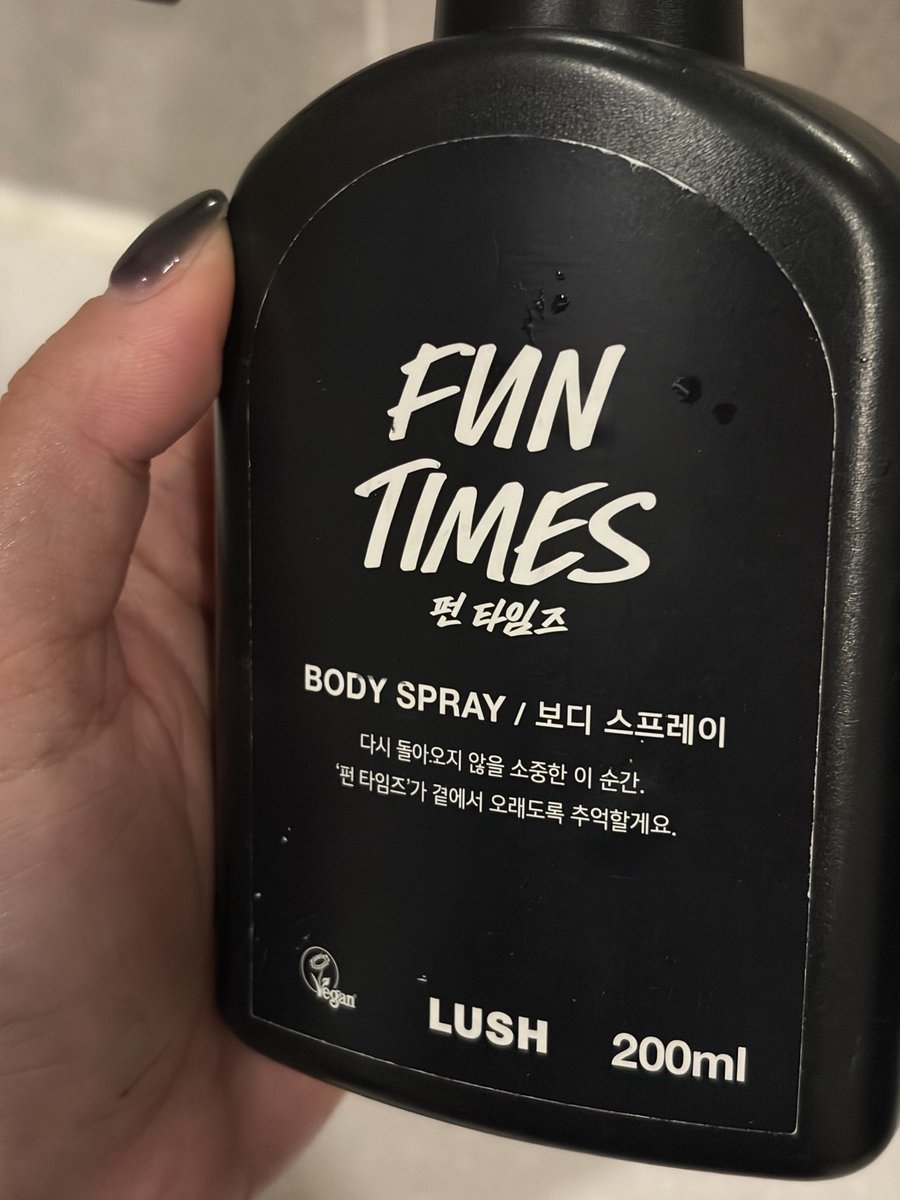TRIPLE__XX's tweet photo. 제발 다시 나와줘
두개사서 이제 절반밖에 안남았어 https://t.co/Hio97cxg0y