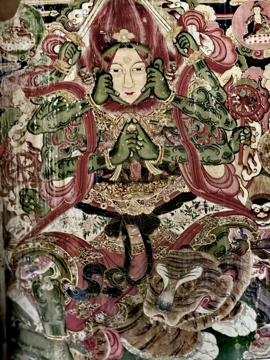 EllieEllie0077's tweet photo. 大同浑源永安寺传法正宗殿存明代壁画约187㎡，含135组895尊人物。后壁“十大明王”像均高3.245米，尺度惊人。壁画以勾填法绘就，石绿朱砂设色沉稳，笔力雄健。融三教神祇，承元代画风，构图宏大，技法纯熟，乃明代宗教绘画成熟典范。
Ming Dynasty Murals at Yong'an Temple, Datong, China. https://t.co/D4iLDVvcDm