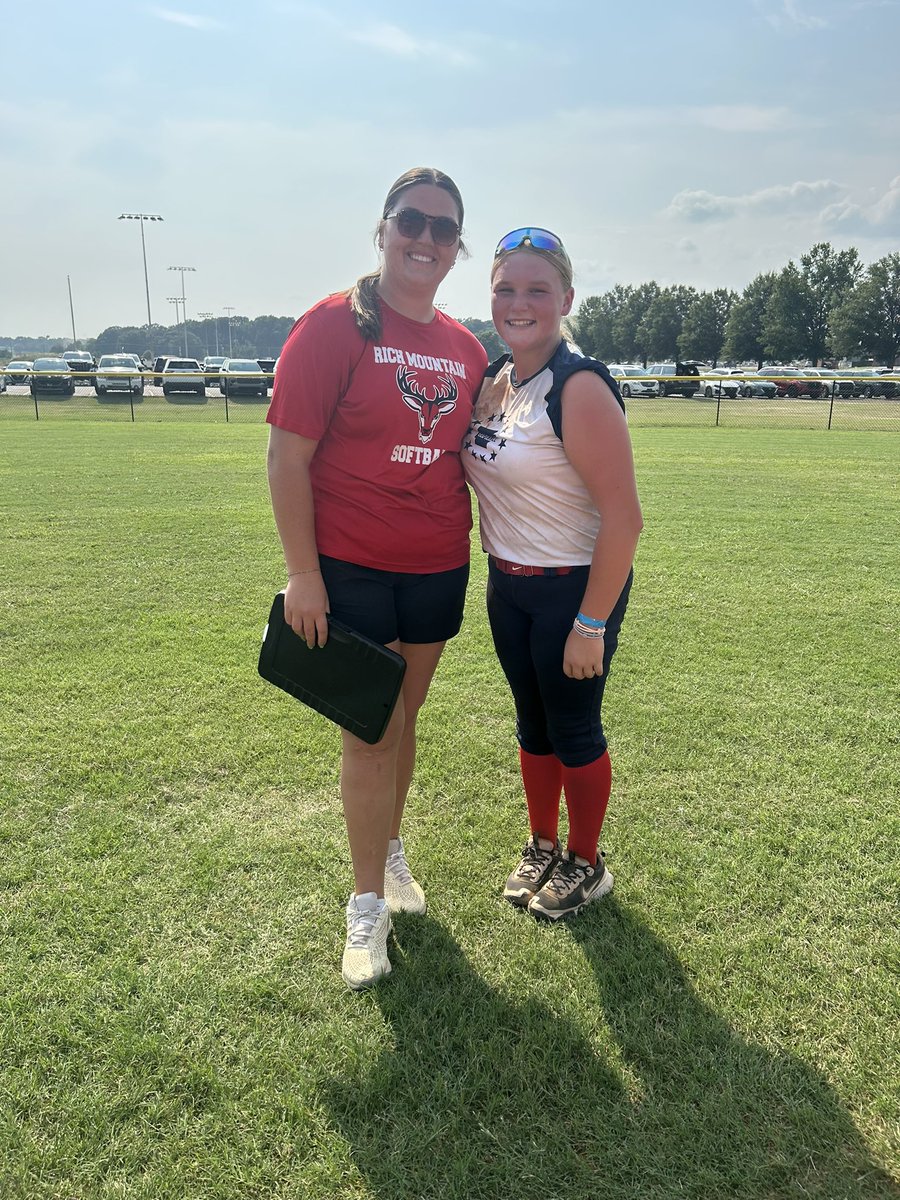 EmmieStout2030's tweet photo. A huge thank you to Coach @mayliebpitching for hosting such an awesome camp. It was a great opportunity to compete and continue growing as a player.

I’m also incredibly thankful for the opportunity to visit with several college coaches and hear their feedback.

A special thank you to @cbcsoftball17 
Coach Keith Hinson from CBC for the camp invitation and to @marshall_ashlie Coach Ashlie Dahl with Williams Baptist University for taking the time to invest in us today. It was also great getting to visit with @UARMSoftball Coach Blaire Gentry from the University of Arkansas Rich Mountain. I truly appreciate the time she took to talk with me and share her insight. @WBUSoftball @ARBattitude2011 @DiamondAddicts @LineDsoftball @CaylanA_Elliott @gatorjack72 @PrepSoftball @ARPrepSports @SBRRetweets @Beebe_Schools 
#2030athletes #classof2030 #fastpitchsoftball #bprd