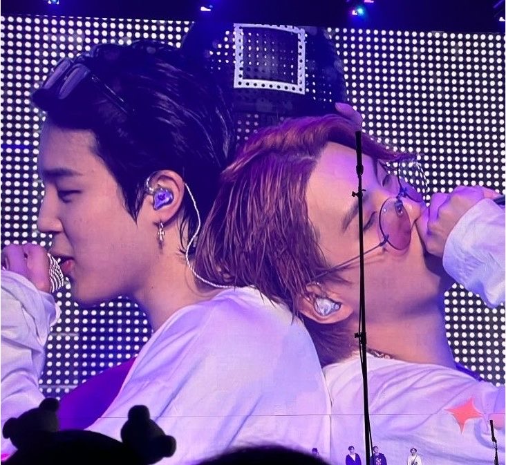 rpwpmin's tweet photo. oh my yoonmin 💔 https://t.co/MDbKaiRkt5