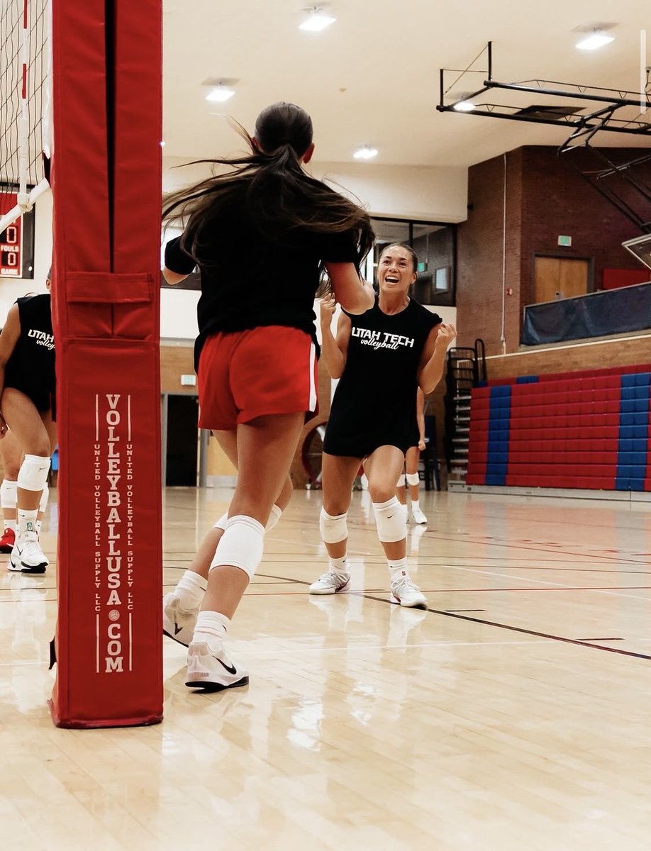 UtahTech_VB's tweet photo. WE’RE SO BACKKK🙂‍↕️‼️

#UtahTechisHere | #BigSkyVB https://t.co/j3Akl96Rgl