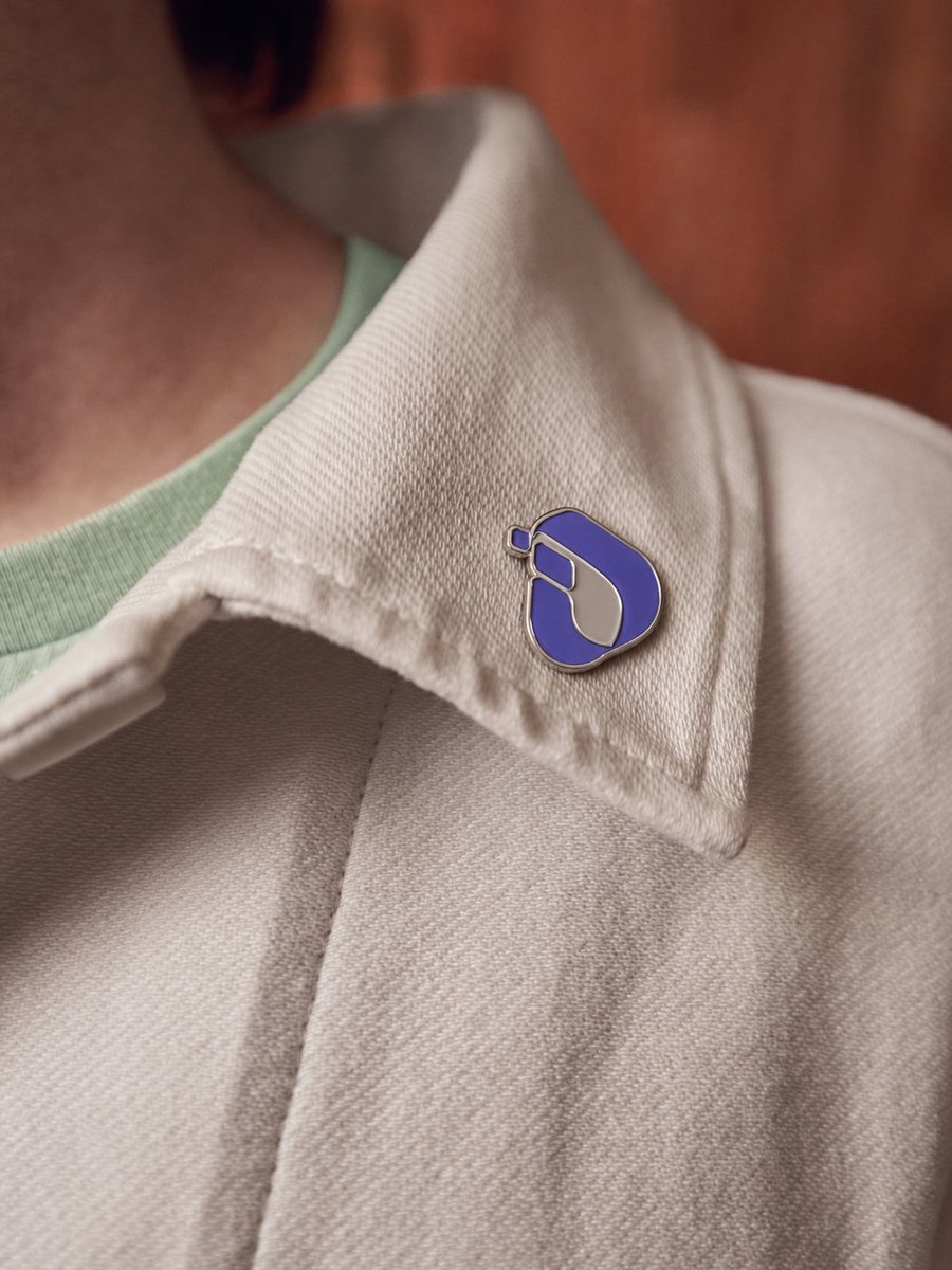 inter_link's tweet photo. A small detail. A strong identity. 💜
Wear InterLink wherever you go.
#InterLink #ITLG #ITL https://t.co/vrgZoTUckC