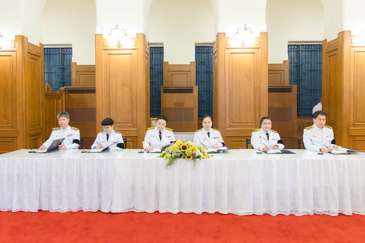 PR_BDE's tweet photo. BDE ร่วมลงนามถวายพระพรพระบาทสมเด็จพระเจ้าอยู่หัว เนื่องในโอกาสวันเฉลิมพระชนมพรรษา 28 กรกฎาคม 2569 
.
อ่านข่าวเพิ่มเติม
https://t.co/tk4JPE97ct 
.
#BDE https://t.co/gqe4EBIlBc