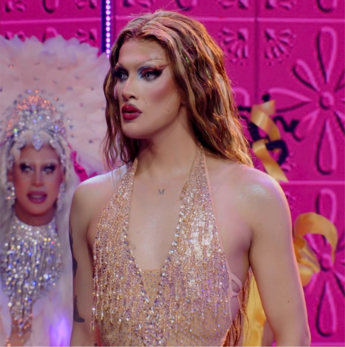bunniesari's tweet photo. Elektra winning the first episode for the second time feels so correct!! 🥹❤️ #DragRaceMexico https://t.co/i04ORAfV6i