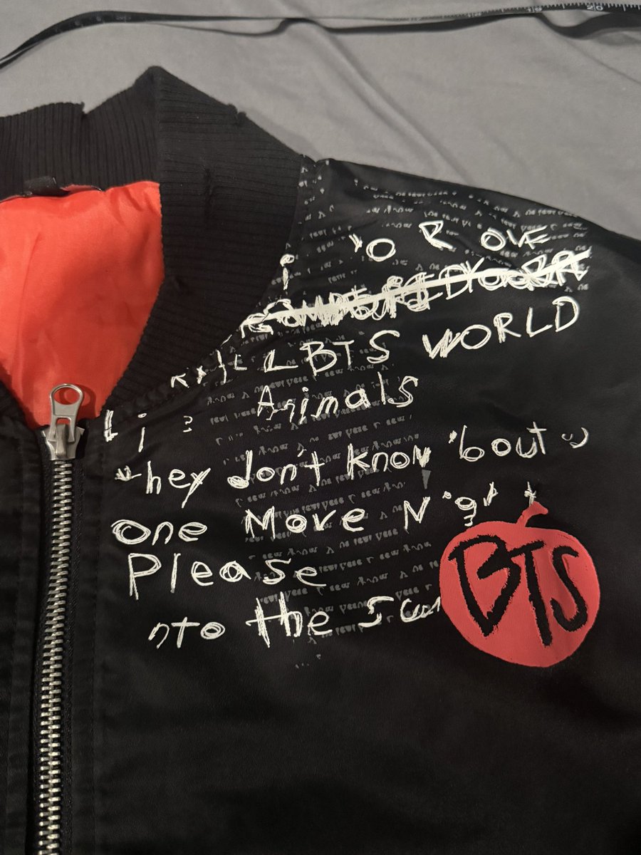 moonchildheaven's tweet photo. Soooo update on the NYC pop-up jacket

A warning to everyone thinking of buying it, I was looking at it again and a lot of the letters from the song titles are coming off or have already come off 

It seems the print doesn’t adhere too well to the material of the jacket 🥴 https://t.co/AEpMmp7na4