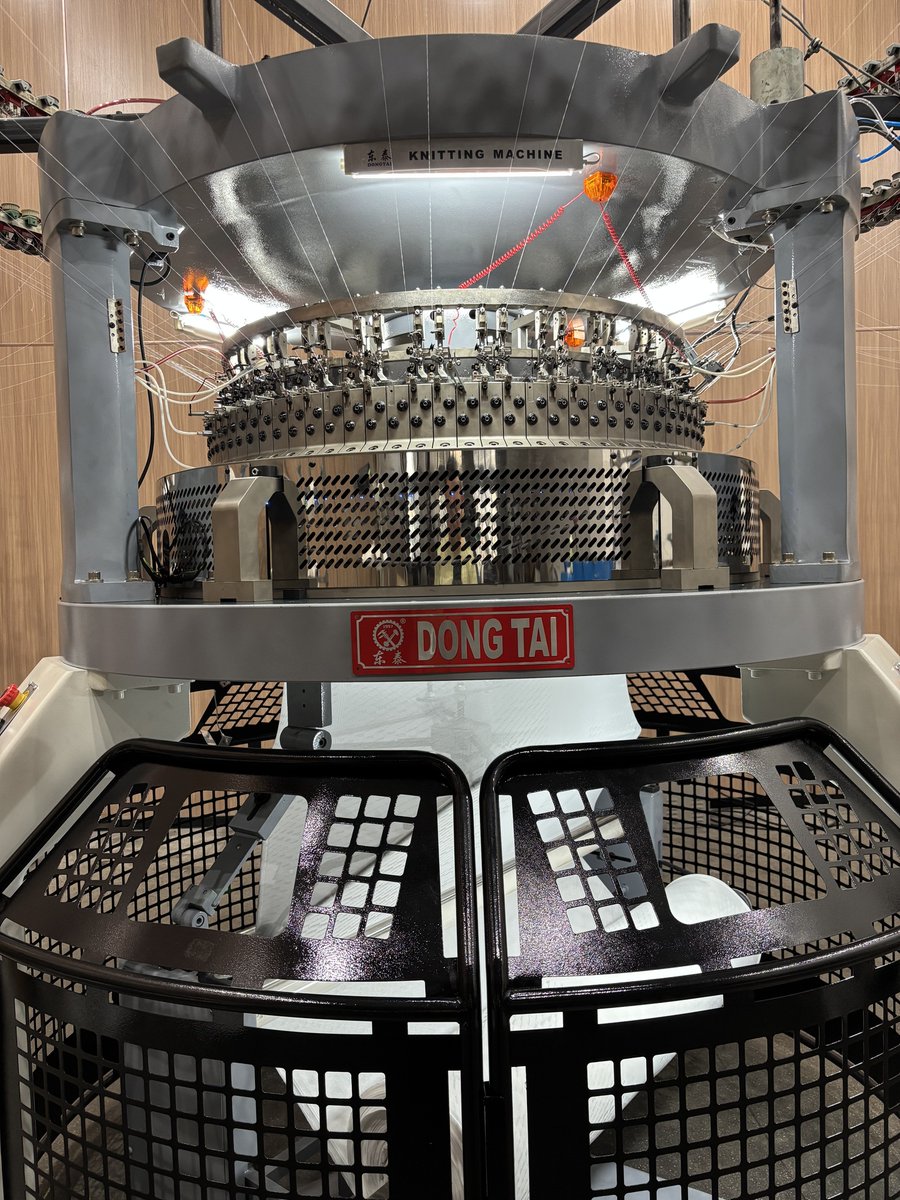 DNGTAI_06's tweet photo. Multi-Functional Automatic Knitting Jacquard Equipment, Compatible With Domestic & Overseas Drawing & Needle Selection Systems
#jacquardfabric #sportswearfabric #hometextile #apparelmanufacturing #knitfabric #textilefactory #chinatechmachinery #automatedknitting #fyp https://t.co/78ZNa427QF