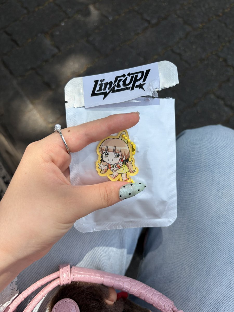 c8fpry's tweet photo. MADEIN LINK UP グッズ 交換 
7/31 ランダムガチャ
 【譲】セリナ、ナゴミ (写真のもの) 
【求】マシロ （丸をつけたもの) 
会場にて手渡し交換希望です
気軽にお声がけ頂けると嬉しいです՞⸝⸝>  ̫ <⸝⸝՞👍🏻💞 https://t.co/MADcqxQ0Ts