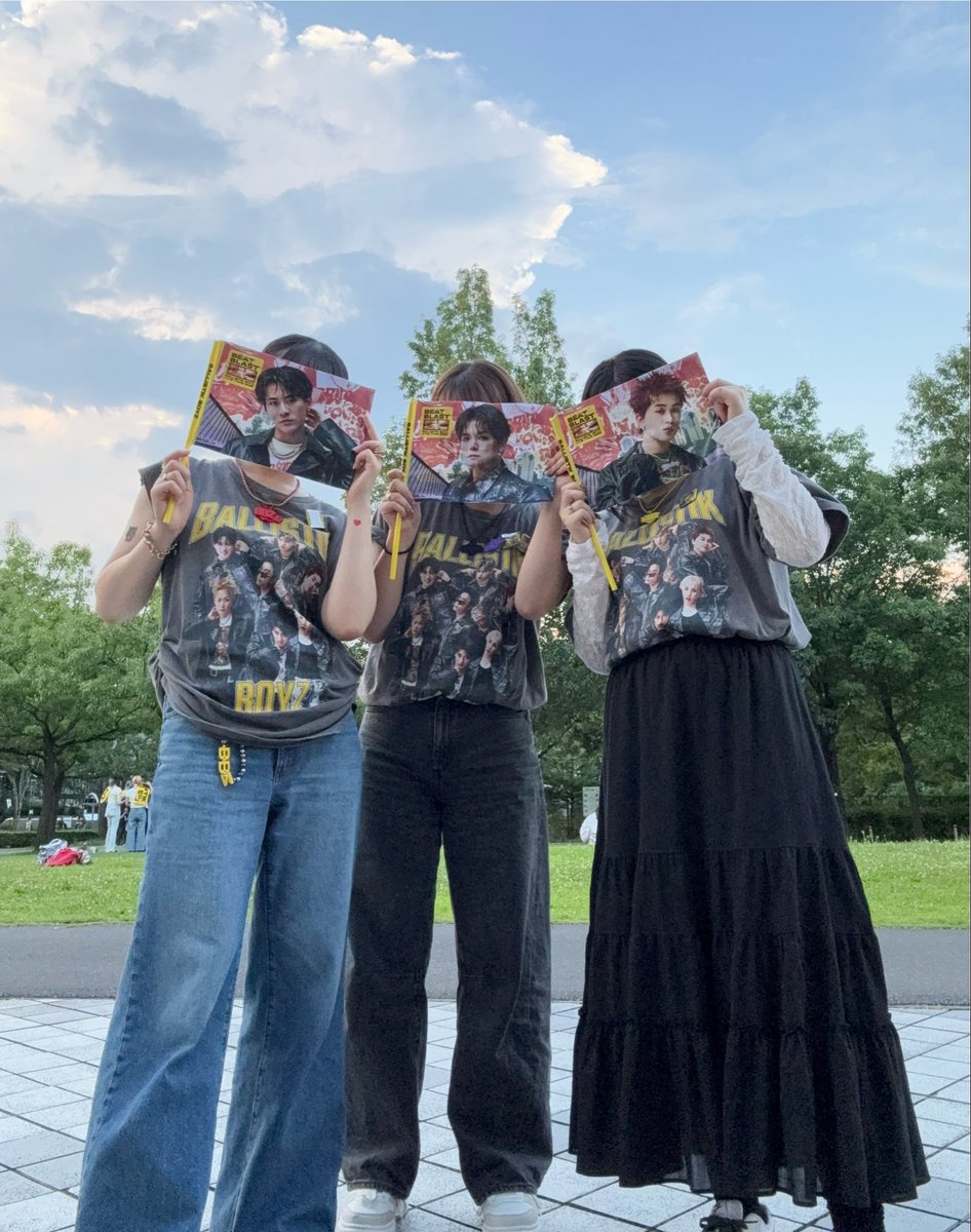 mixycheck_'s tweet photo. ݁𖥔. 𝗕𝗘𝗔𝗧 𝗕𝗟𝗔𝗦𝗧 𝗭 𝗶𝗻 𝗖𝗵𝗶𝗯𝗮 ⋆˙⟡
遂に念願のよしみくりっきー参戦💜❤️💛たくさんの方にお会いできて本当に嬉しくて本当にBALLY'S大好き❣️深堀さん客降り1階で2回ハイタッチ出来て心臓がDo Don Paだったしりゅせみくまたｼｬｰｼｬｰ言ってて可愛いが溢れまくった千葉が天国でした https://t.co/wXEh0HjXMW