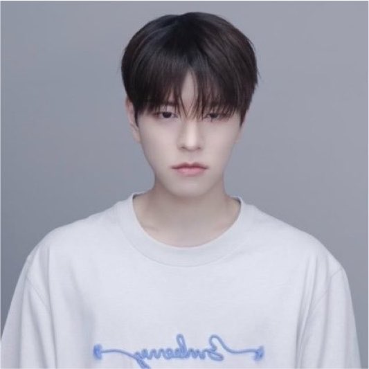 seungminismos's tweet photo. hehe                                                   not hehe https://t.co/PUlDYpIUXI