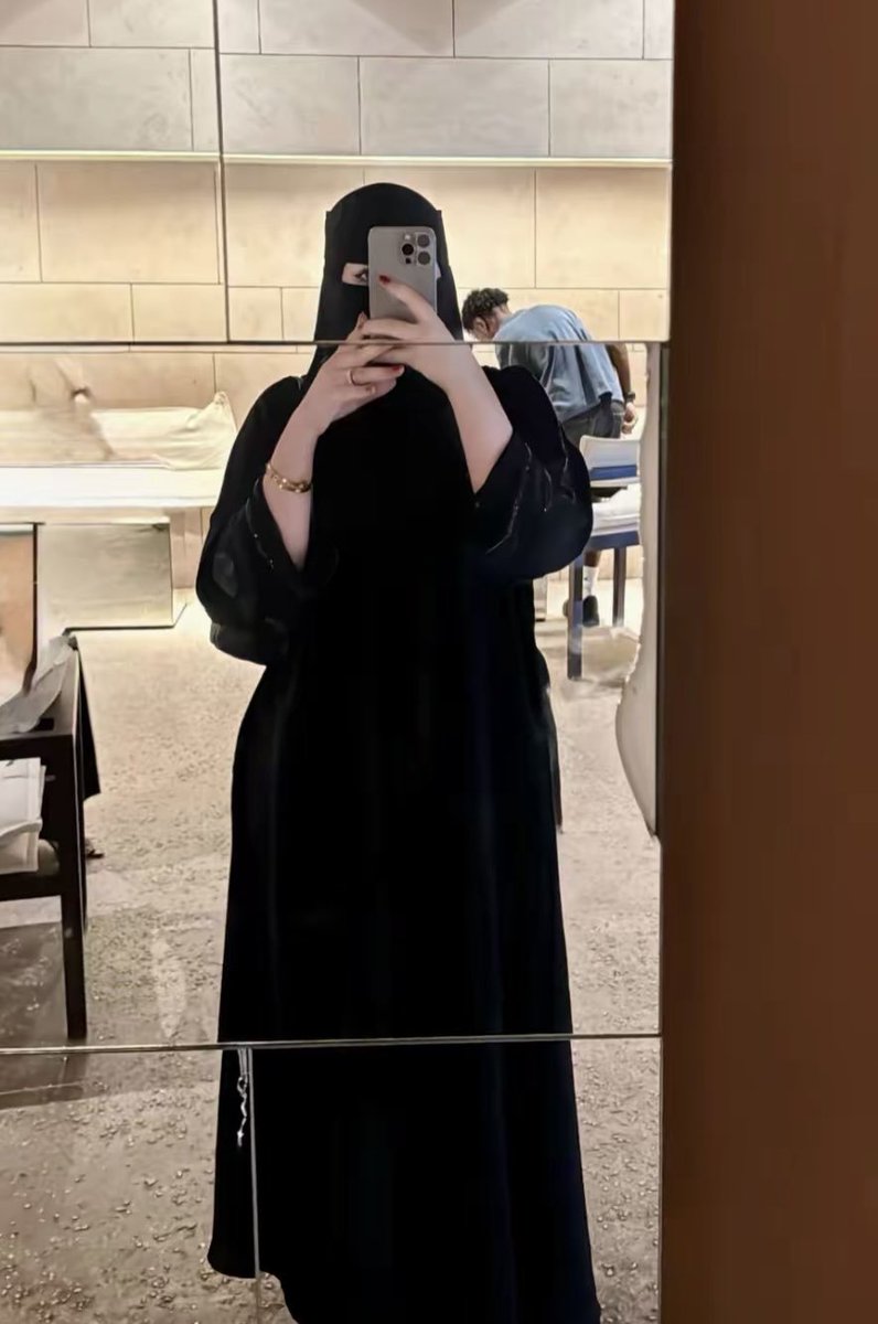 الشيخه ♡ tweet media