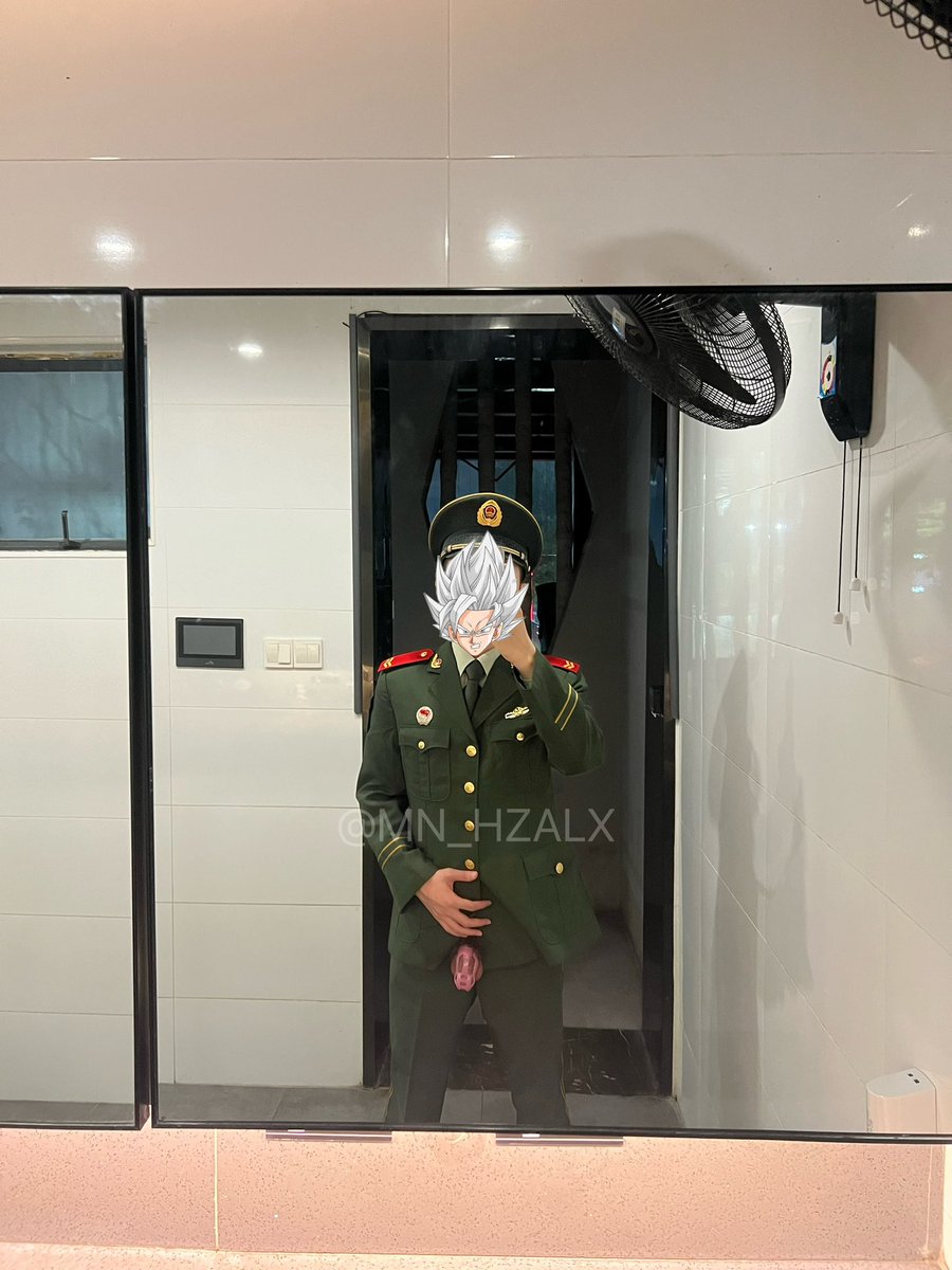 MN_HZALX's tweet photo. 深圳m待开发 #军犬 #军奴 #深圳 #制服 https://t.co/sHdX5kze7q
