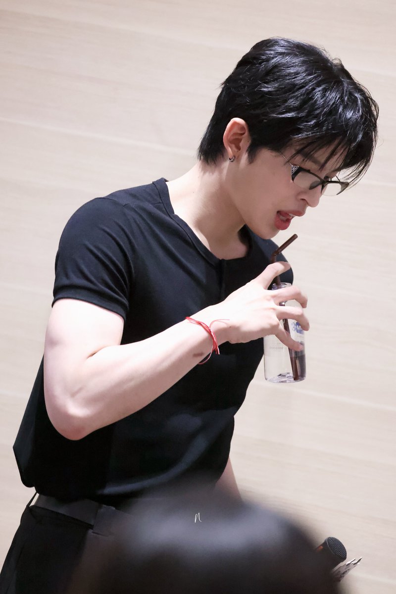 Maruko_ni's tweet photo. 🍼👶🏻

JASPER FLAREY FANSIGN

#งานมหกรรมนิยายนานาชาติ2026xJASPER
#ppnaravit https://t.co/PuzGkhgtUs