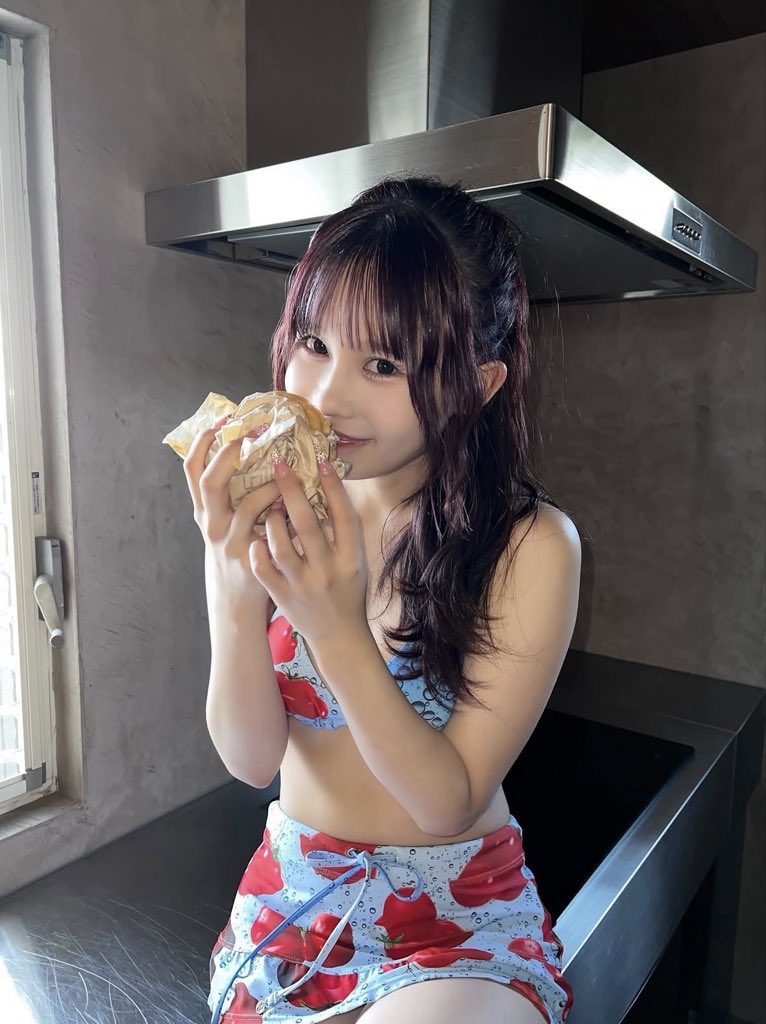 いろいろ冷静に考えたけど ライブ写真集に1回も手を出さずに びび