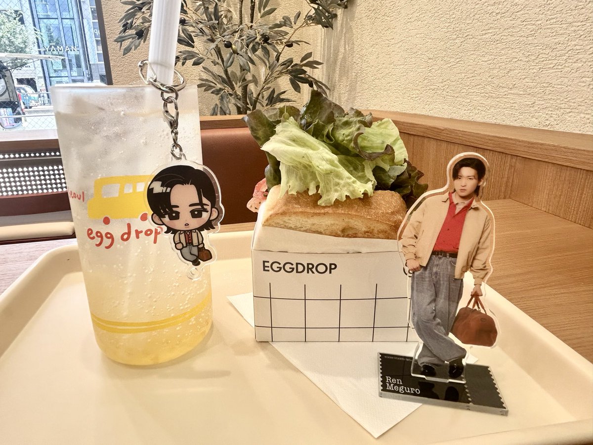 sn1213mr's tweet photo. *
EGG DROP🥪
これサンドイッチ裏向きなの(◞ ̫◟)w
#GoingwithSnowMan https://t.co/5D13yYcGfb