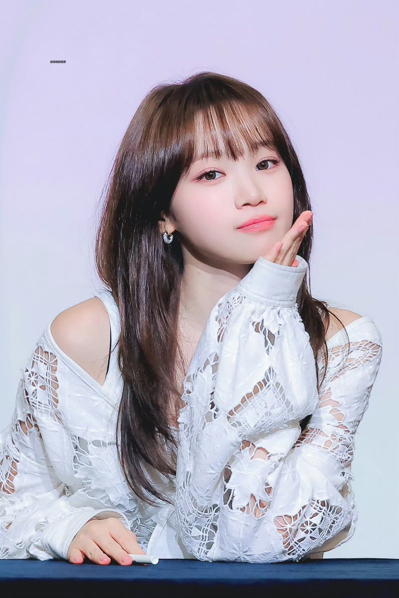 LILAaa_chae's tweet photo. All the late‑night practice paid off so beautifully, we are endlessly grateful for your dedication, talented Chaewon.

TIME TO CELEBRATE CHAEWON
#TimeToChaelebrate
#여름의인트로_김채원 https://t.co/6CDJBqj5n8