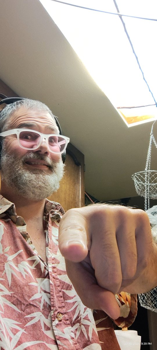 Yogustus tweet media