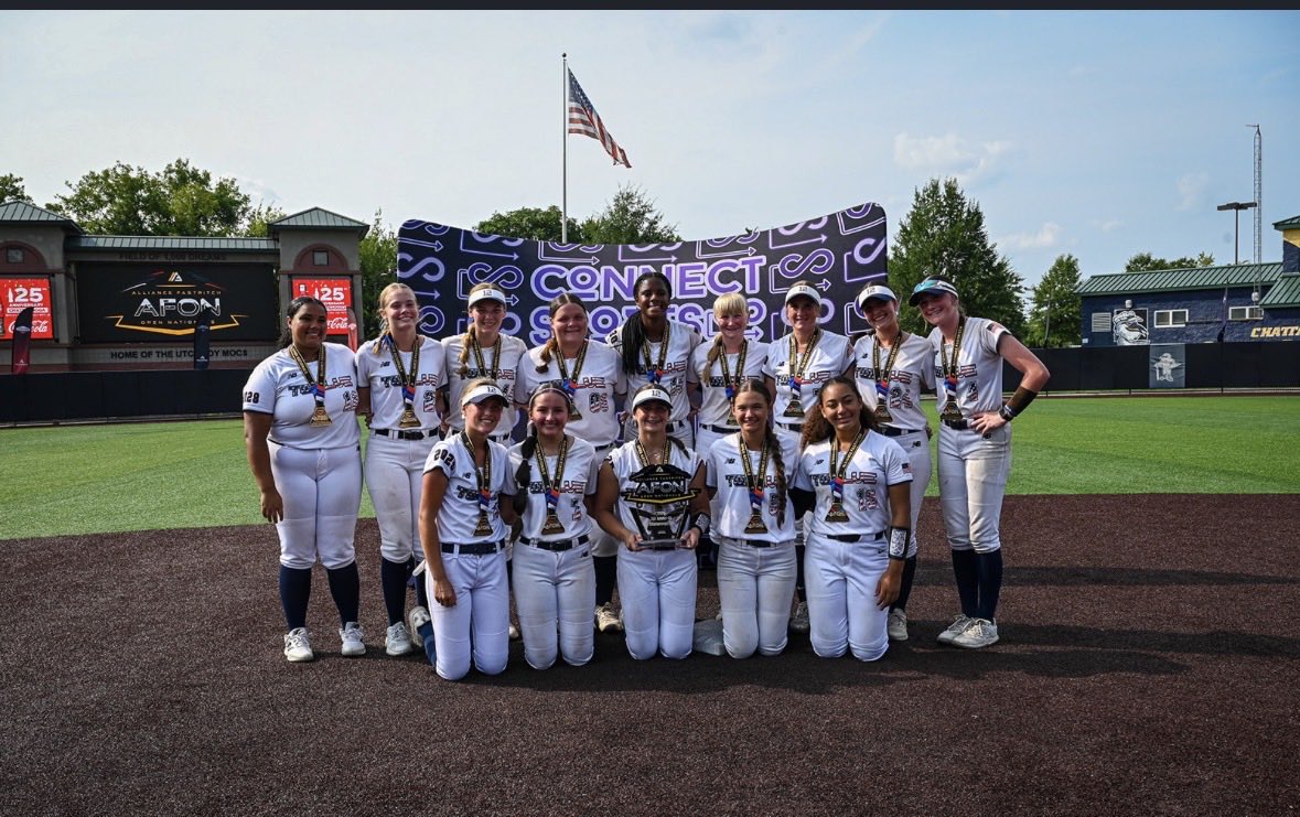 Mais15Jones's tweet photo. I’m so proud of our amazing group for placing 2nd in the AFON Tournament! I couldn’t be more grateful for our amazing summer season. #co2030 @SoftballTwelve @TwelveRecruitSB @ExtraInningSB @THEWOWSB https://t.co/J7nSAx5qoS
