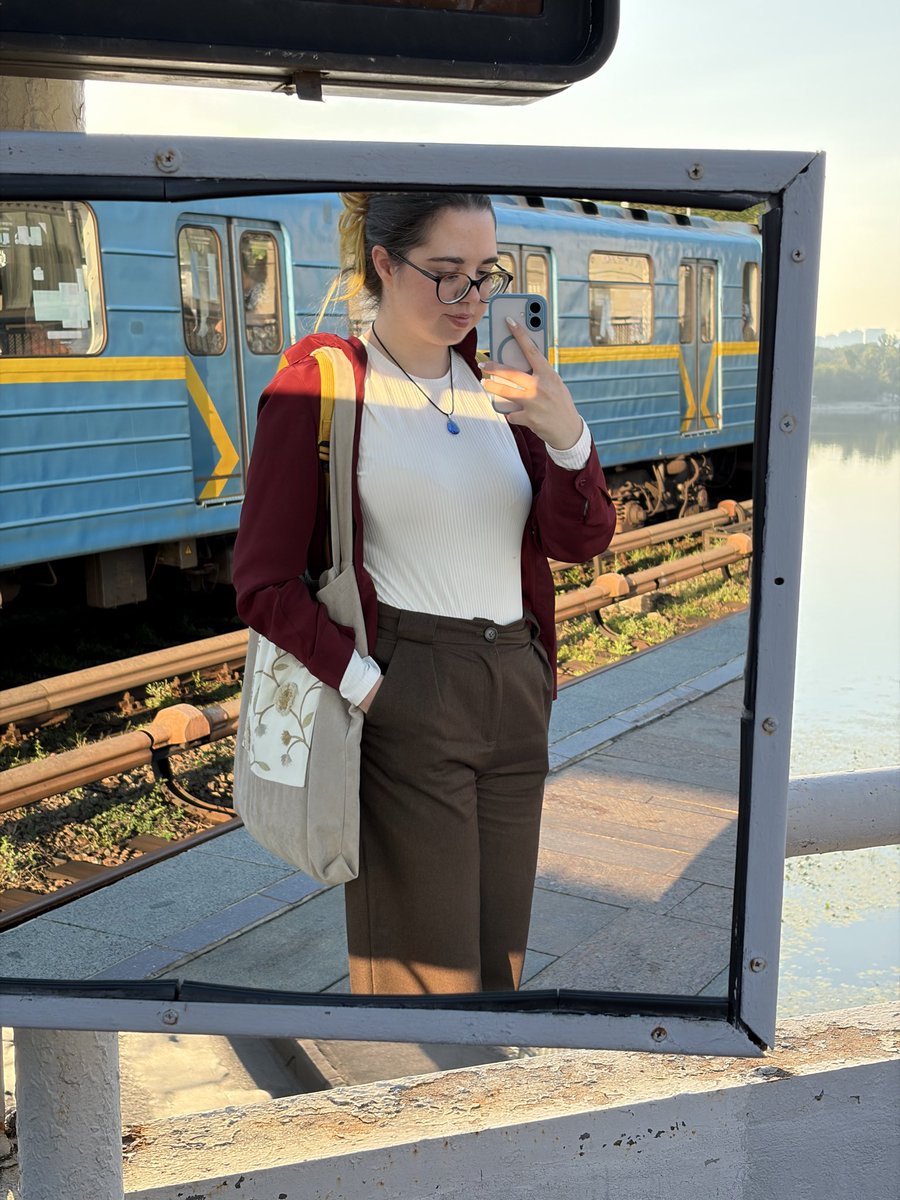 5cinnamoon5's tweet photo. Look of the day✌️ https://t.co/4ElZ9HyDYa