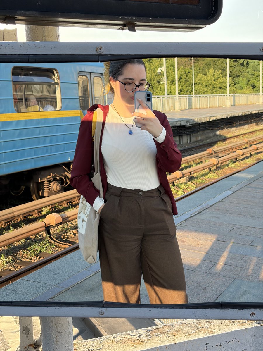5cinnamoon5's tweet photo. Look of the day✌️ https://t.co/4ElZ9HyDYa