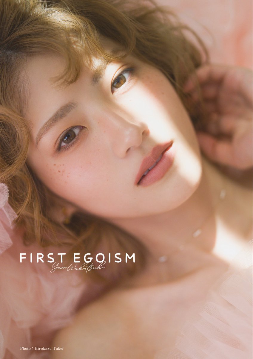 zestofficial_'s tweet photo. ⋰

#若月佑美 デビュー15周年記念作品集『FIRST EGOISM』  
9月18日（金）発売.ᐟ.ᐟ
表紙も解禁⋆͛📢⋆

お渡し会やトークショーも決定𐙚
本日7月31日(金)18時より
各種予約販売スタート🧸𖤐⡱

詳細はこちらから
🔗 https://t.co/aOcW3EcpHF

⋱ https://t.co/VlWRay5KNd
