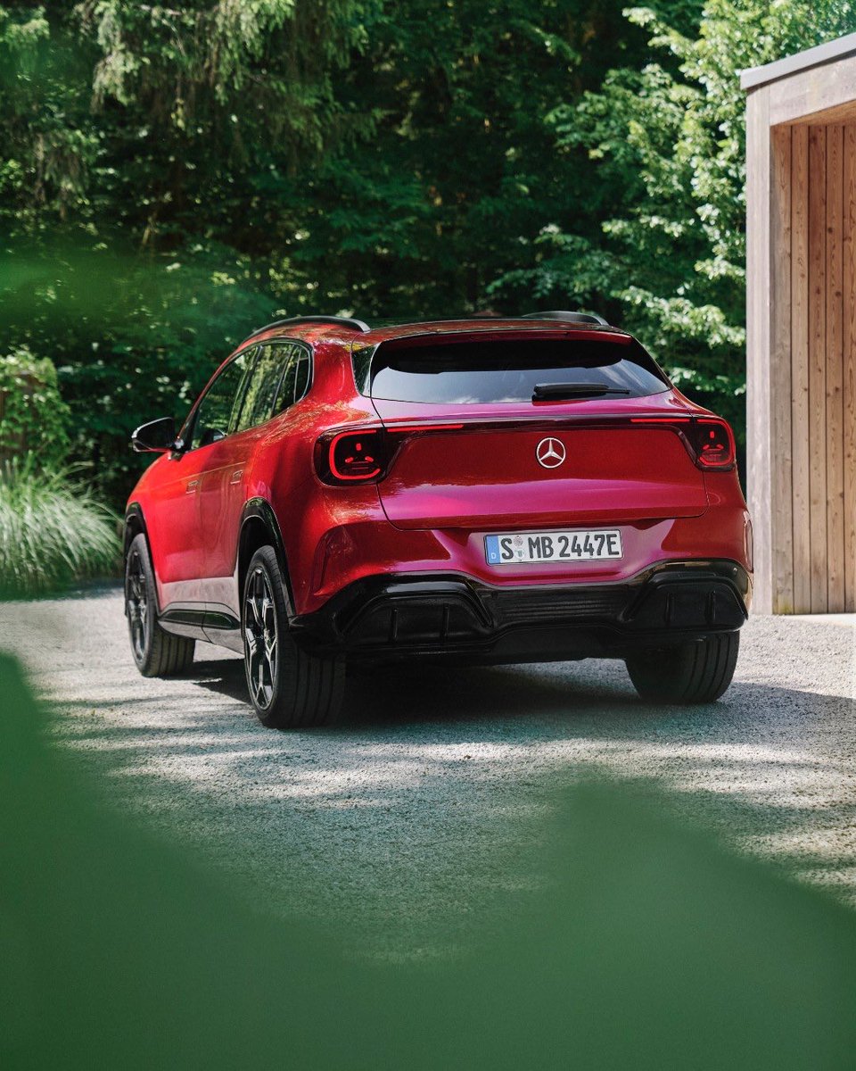 AutomobeIN's tweet photo. Mercedes-Benz all-new GLA (EV) 

▪️Battery packs: 58 kWh &amp; 85 kWh
▪️Up to 657 km (WLTP) range
▪️14" touchscreen
▪️Hybrid Version in 2027 https://t.co/eIATaUCn1z