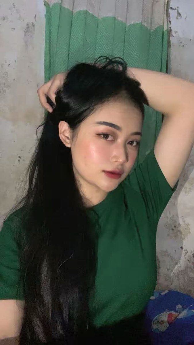 slviamami's tweet photo. @JosheezieeOD Cum broo https://t.co/DVnijW3A7M