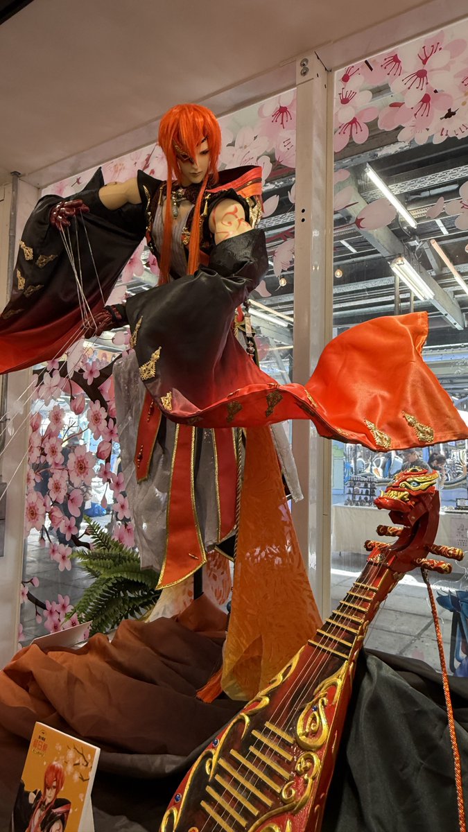 niratoro's tweet photo. 台中のポップアップ時、店内の隅にわずか4尊の展示だけどこの演出力。照明とかなくても満足感ある。三創頼む https://t.co/YQ1sJbBurR