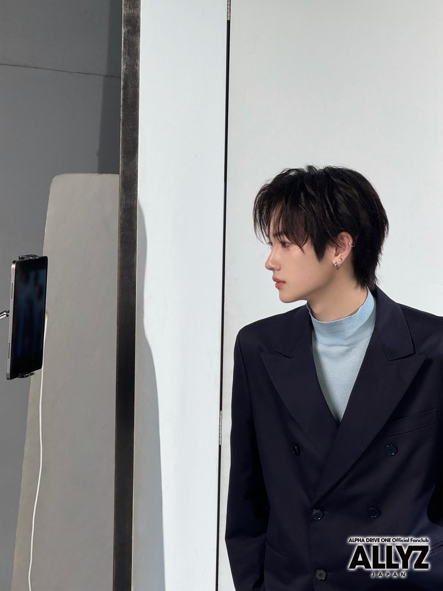 ablueboxoi's tweet photo. 존잘.. https://t.co/f1JmUuAVD4