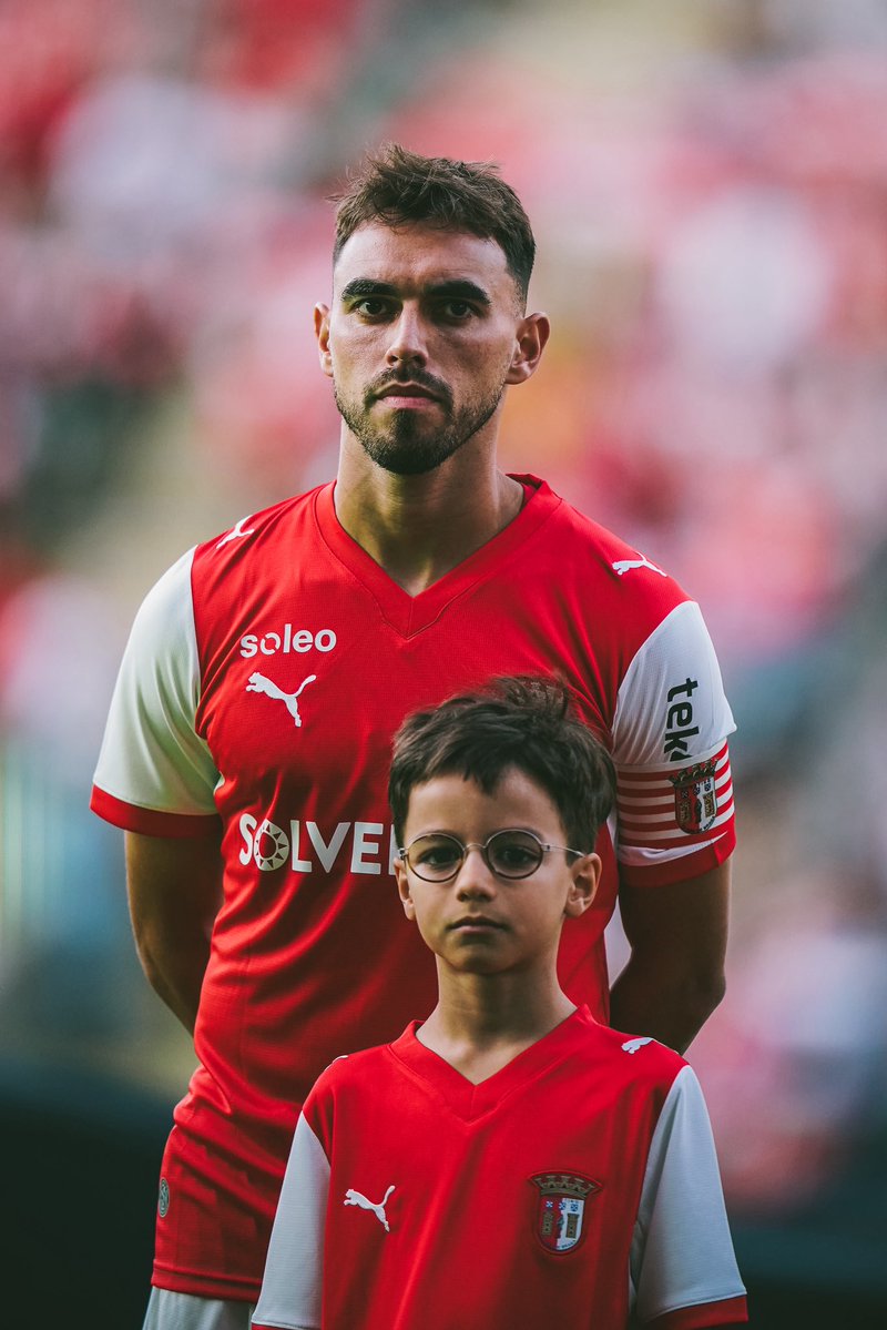 ricardohorta_'s tweet photo. Eliminatória ganha ✅
Continuamos a crescer ! 💪🏼
Juntos Gverreiros ⚔️🛡️ https://t.co/iQzITyxYlf