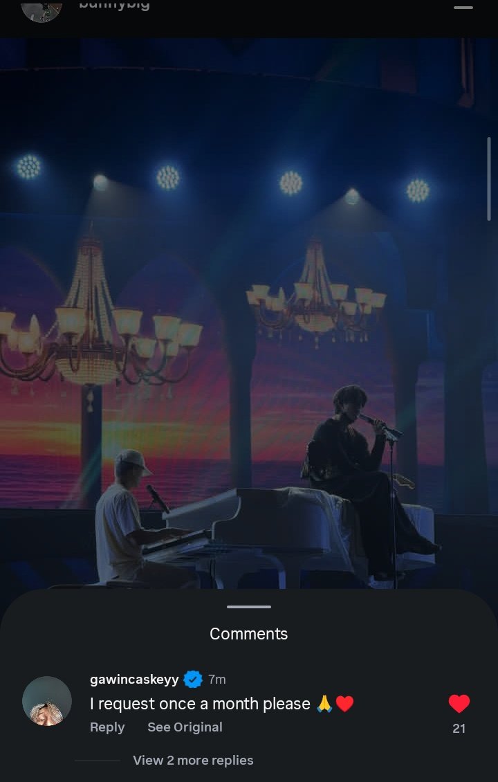 SandiAnjiJG's tweet photo. Some of yall were saying this is their last concert bcuz of what was written on the confetti 😭

Meanwhile G: Can I have it once a month🙏♥️

JG be proving all the allegations wrong and ridiculous in many ways 😂😭

#JossGawin #จอสกวิน
#JossGawinConcert https://t.co/Nx3IdYLRgZ