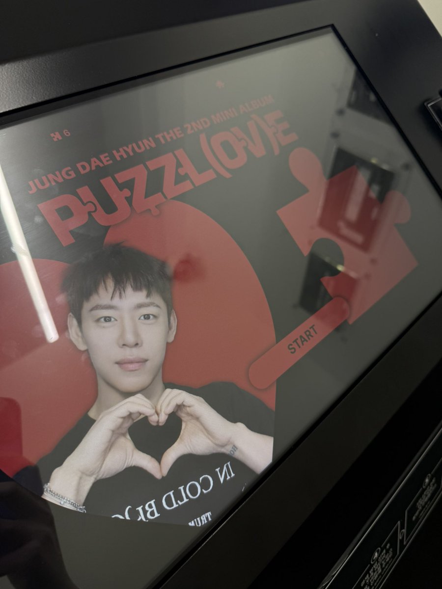 dkdlvhs225's tweet photo. 막차탑승~ 잘생겼다아~😆
#정대현 #포토이즘 #정대현x포토이즘 https://t.co/qwvDmparfC