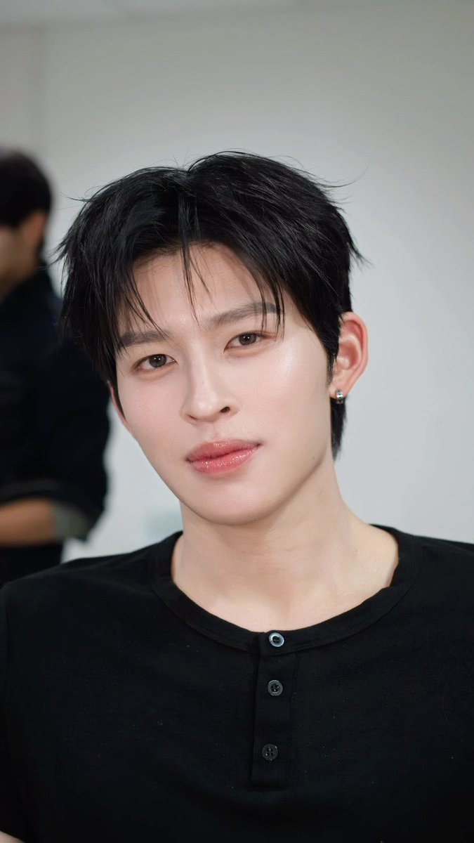 _ppspace's tweet photo. palmpampass 

/พี่ชายแฟลรี่ ป๊าพี่เพิ่มหล่อจัง wa

JASPER FLAREY FANSIGN
#งานมหกรรมนิยายนานาชาติ2026xJASPER
#ppnaravit @ppnaravit https://t.co/8IB5YdKpjq