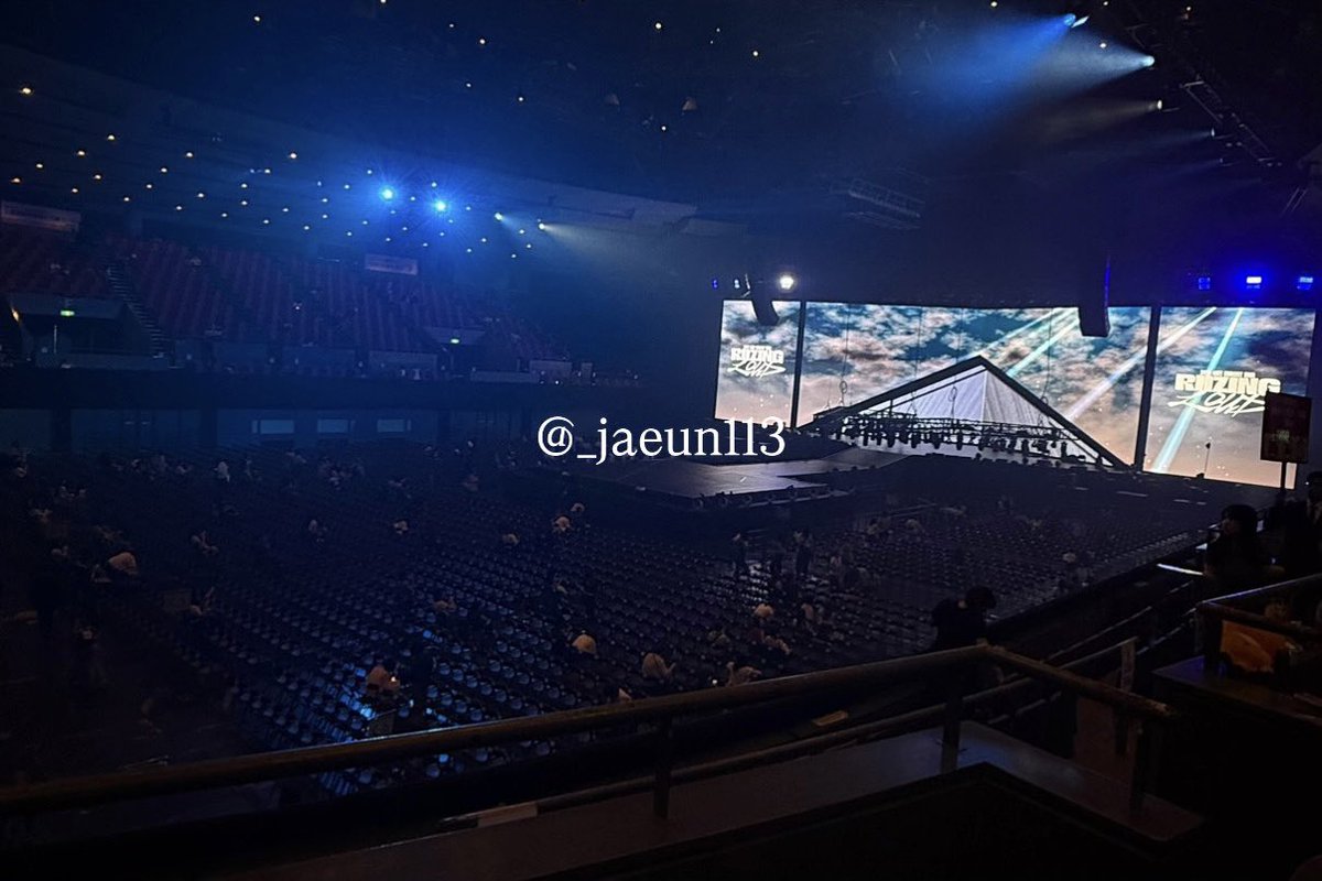 _jaeun113's tweet photo. RIIZE出戻りしてウンソクだいすきになった公演から1年経ったの信じられん😭🩵今ではウンソク大好きすぎてる👈🏻😻➰ https://t.co/YX28I8zgCj