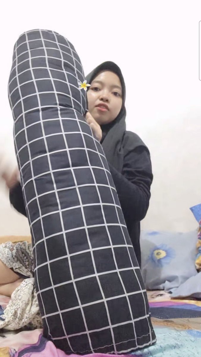 realgulingpadet's tweet photo. ijin ya kak, fotonya ku buat bahan 🤣 https://t.co/ArZxIUIiQo