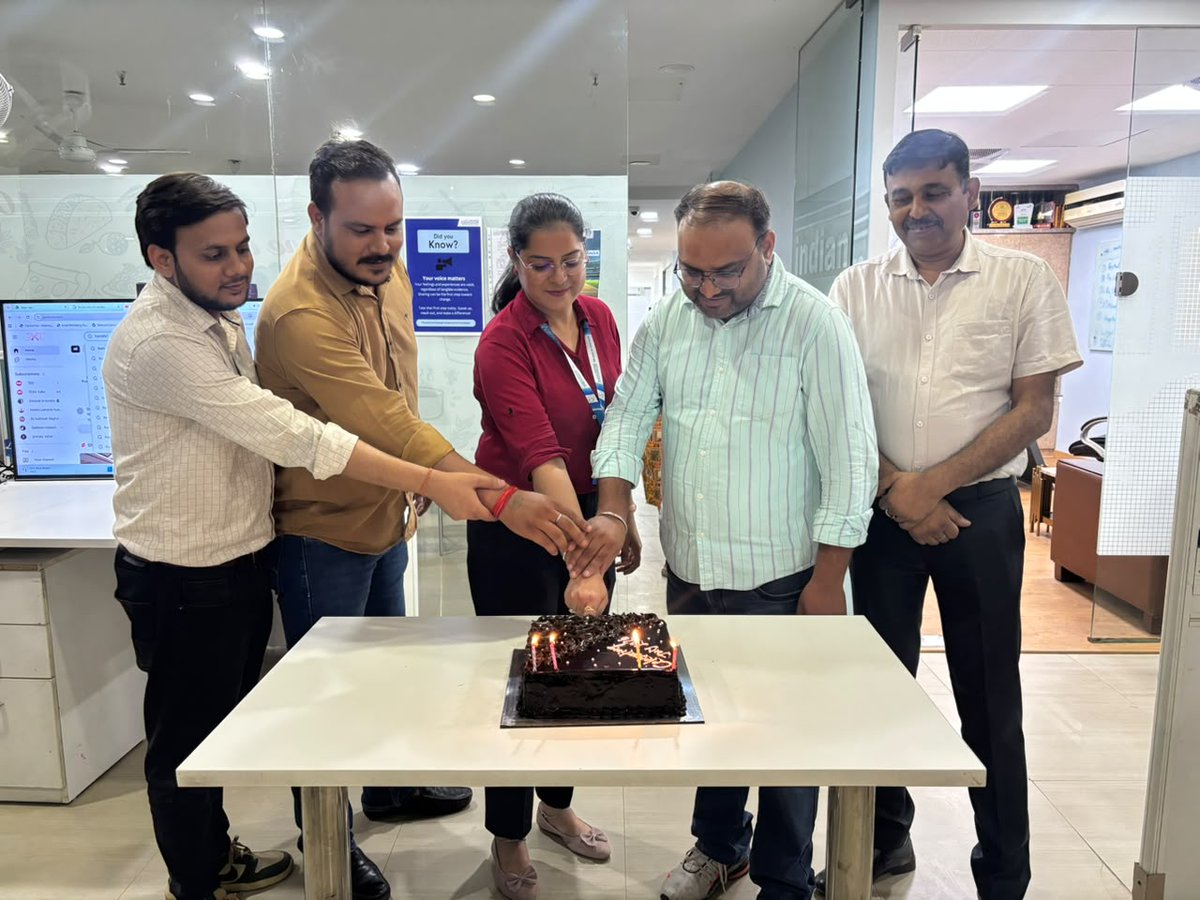 Indovision_S's tweet photo. 🎉 Ending the July’ 2026 with gratitude, teamwork, and celebration!

Our month-end celebration brought everyone together to recognize achievements, celebrate birthdays, and strengthen the bonds that make #TeamIndovision special.

#MonthEndCelebration #WorkplaceCulture https://t.co/k7RzNUQLwb