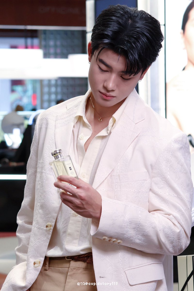 Cupidstory117's tweet photo. ꒰#njprompt · @njprompt  ꒱

“NJ” JO MALONE LONDON
Sea Salt &amp; Bergamot Cologne

#น้ำหอมกลิ่นคลื่นทะเลอังกฤษ #JoMaloneLondonTH https://t.co/5QCGeHmH9h