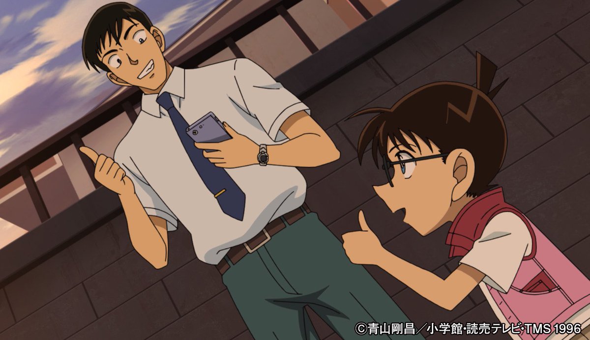 conan_file's tweet photo. ボクと小五郎のおじさんは、高木刑事が帝丹大で毒を盗んだ犯人を捕まえてるところに遭遇したんだ!
しかも毒の量が減ってて、すでにもう使っちゃったみたい!
その犯人は取り調べでも黙秘を続けてるみたいだから、ボクと小五郎のおじさんで狙われた人を探すために街の方に出たんだけど…!?

TVオリジナル
「狙われたのは誰?」は、8月1日(土)よる18:00～放送だよ!