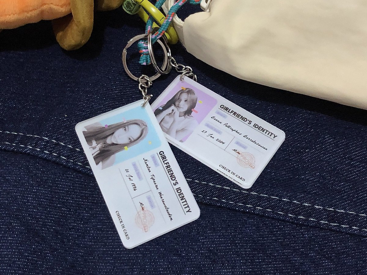 thaiglfess's tweet photo. hii ada kah yg berminat keychain keychain gf ini? ada namtanfilm, emibonnie sama janjingjing nihh cp lain menyusul yaa. yukk cek detail nya di @galaxybabes97 💕🪪 https://t.co/B3uYNpk0qW