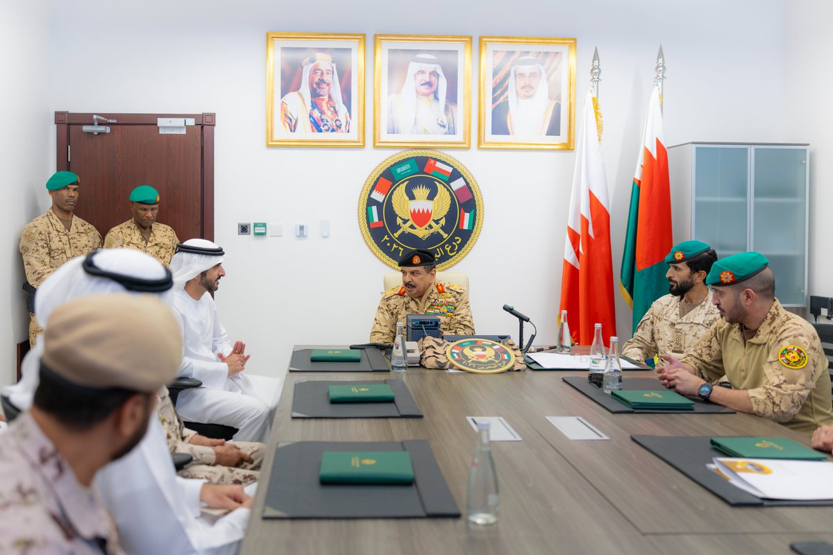 DXBMediaOffice's tweet photo. The King of Bahrain receives Hamdan bin Mohammed in the presence of Nasser bin Hamad and Khalid bin Hamad. The meeting took place at the start of Hamdan bin Mohammed’s visit, during which he witnessed the ‘Bahrain Shield’ joint military exercise, hosted by the Bahrain Defence Force with the participation of the Mohamed bin Zayed Squadron, forces from GCC countries, the Peninsula Shield Force and Saudi Arabia.