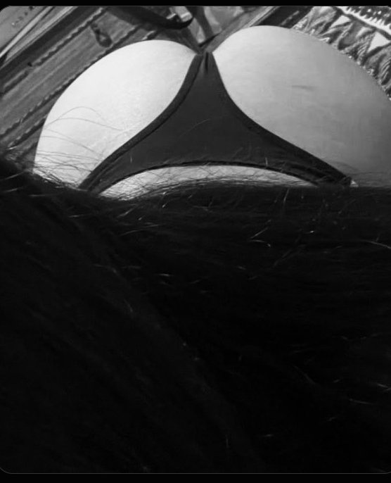 Mirandanicrmjb's tweet photo. Buenas noches bbs 🔥 https://t.co/dnm4Sfw8bY