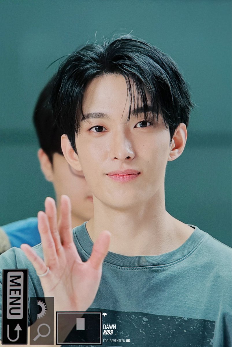 kyeomties's tweet photo. these unedited dokyeom photos.. his face is so perfect today 😭 https://t.co/AXdtiKLRI9