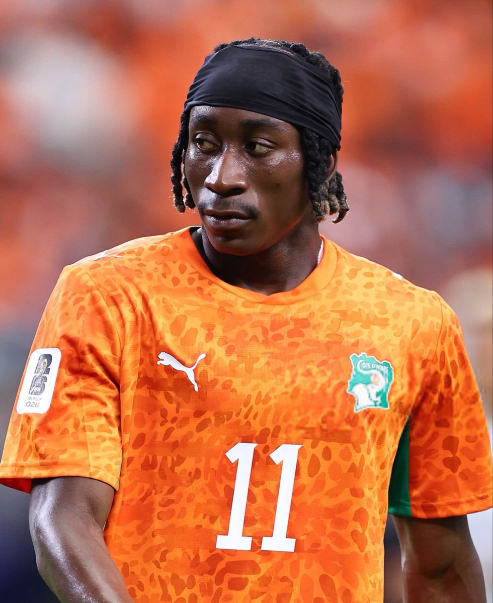 ActuFoot_'s tweet photo. 🚨🚨 @FabrizioRomano : « CROYEZ-MOI, LE TRANSFERT DE YAN DIOMANDÉ 🇨🇮 AU REAL MADRID EST BOUCLÉ. ✅🤍

Vous pouvez être tranquilles. Il sera un joueur du Real Madrid. 

Parfois, les clubs peuvent avoir un accord permettant au club vendeur d’acheter un remplaçant avant d’annoncer la nouvelle signature.

C’EST BOUCLÉ. »

🎙️ YouTube