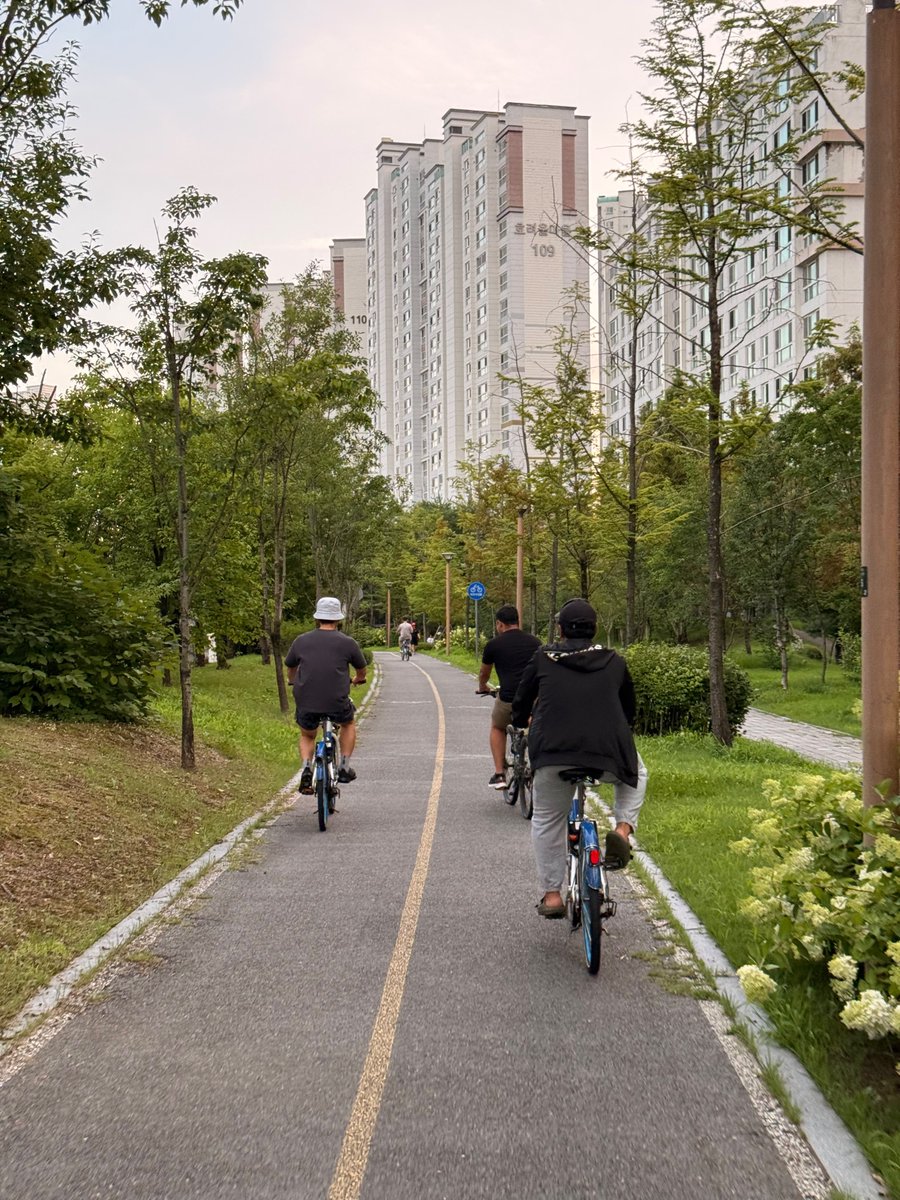 Victorokeke_'s tweet photo. Let's go ride bicycle with club members https://t.co/qctGOrtdHS